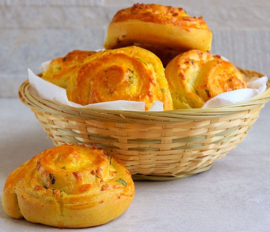 Mini Cheese Rolls