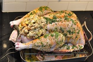 A&V ABHF Oven Ready Turkey (6-8 ppl)