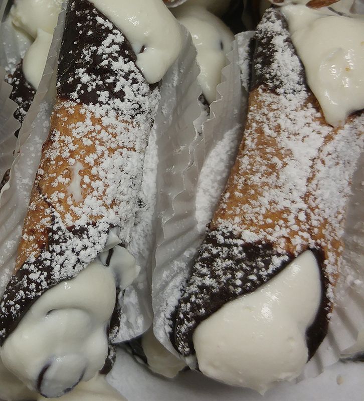 Cannoli Chocolate Mini