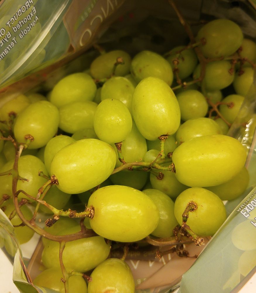 Jumbo Green Seedless Grapes