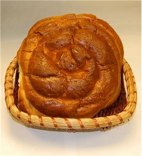 Round Challah For The Holiday