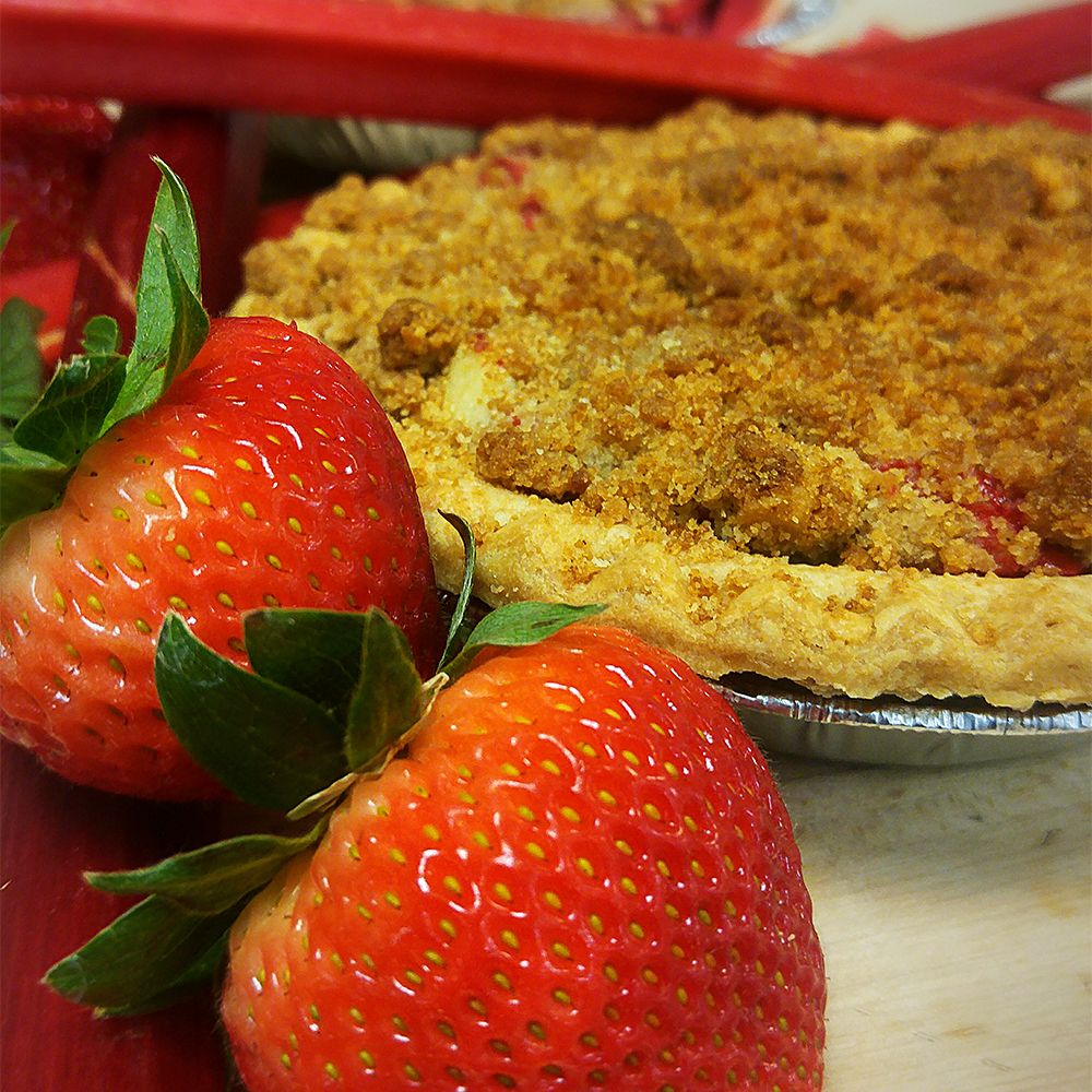 Strawberry Rhubarb Pie 6"