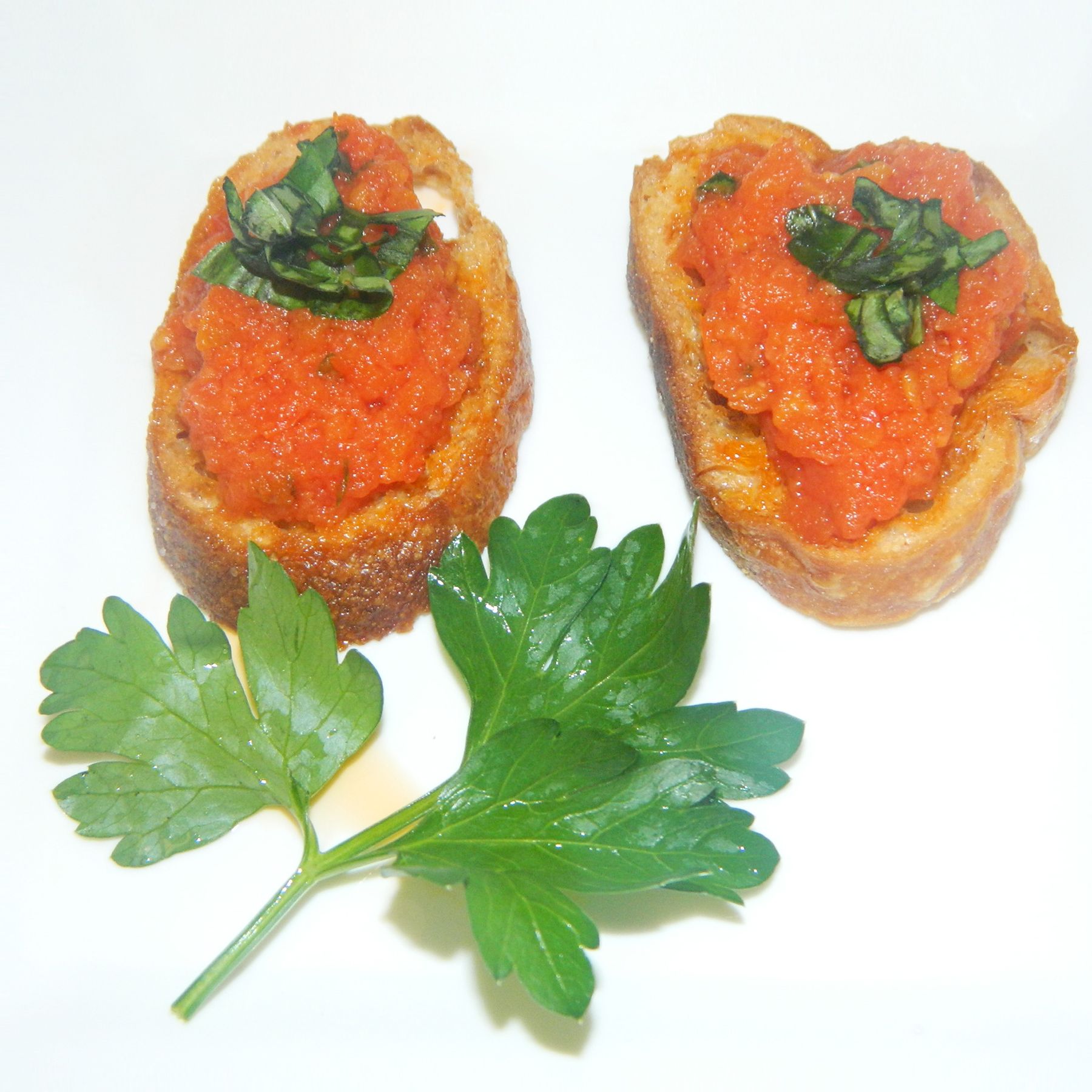 Sundried Tomato Pesto Crostini
